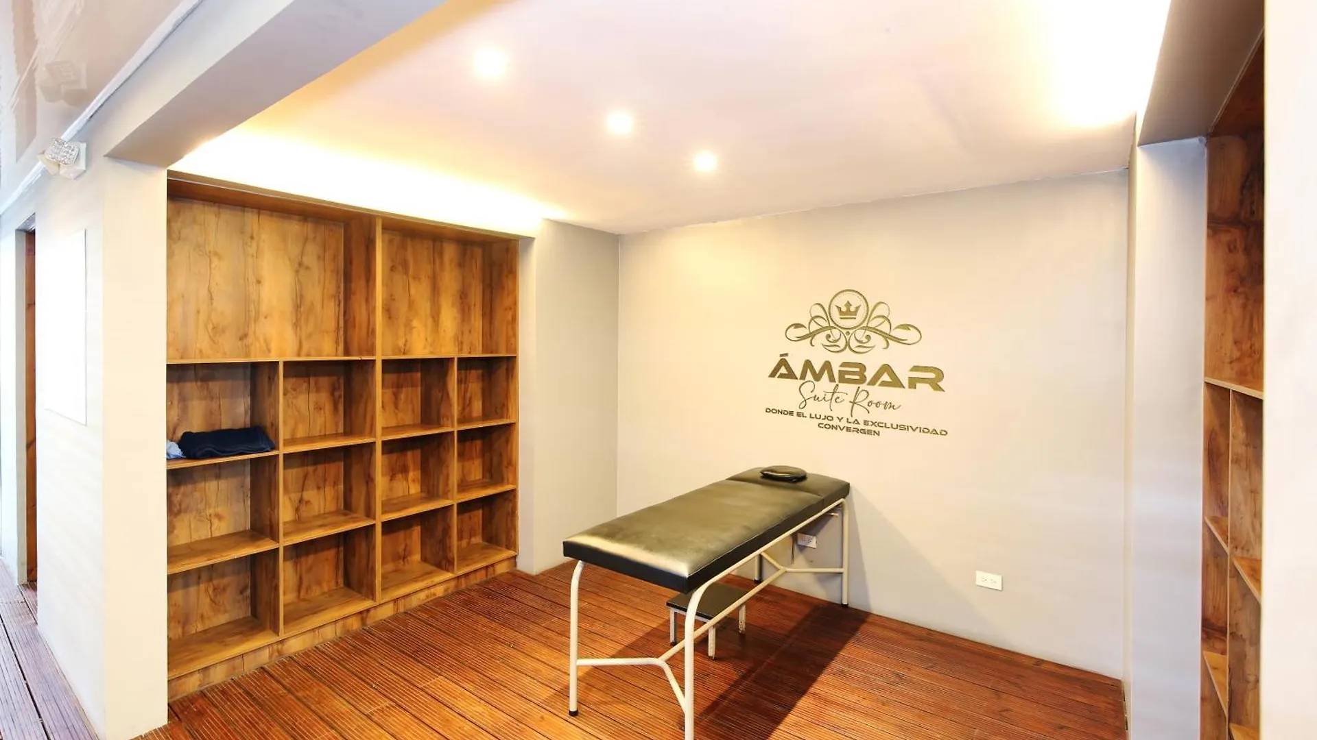 Ambar Suite Room / Lujo Y Confort Unicos 키토 아파트
