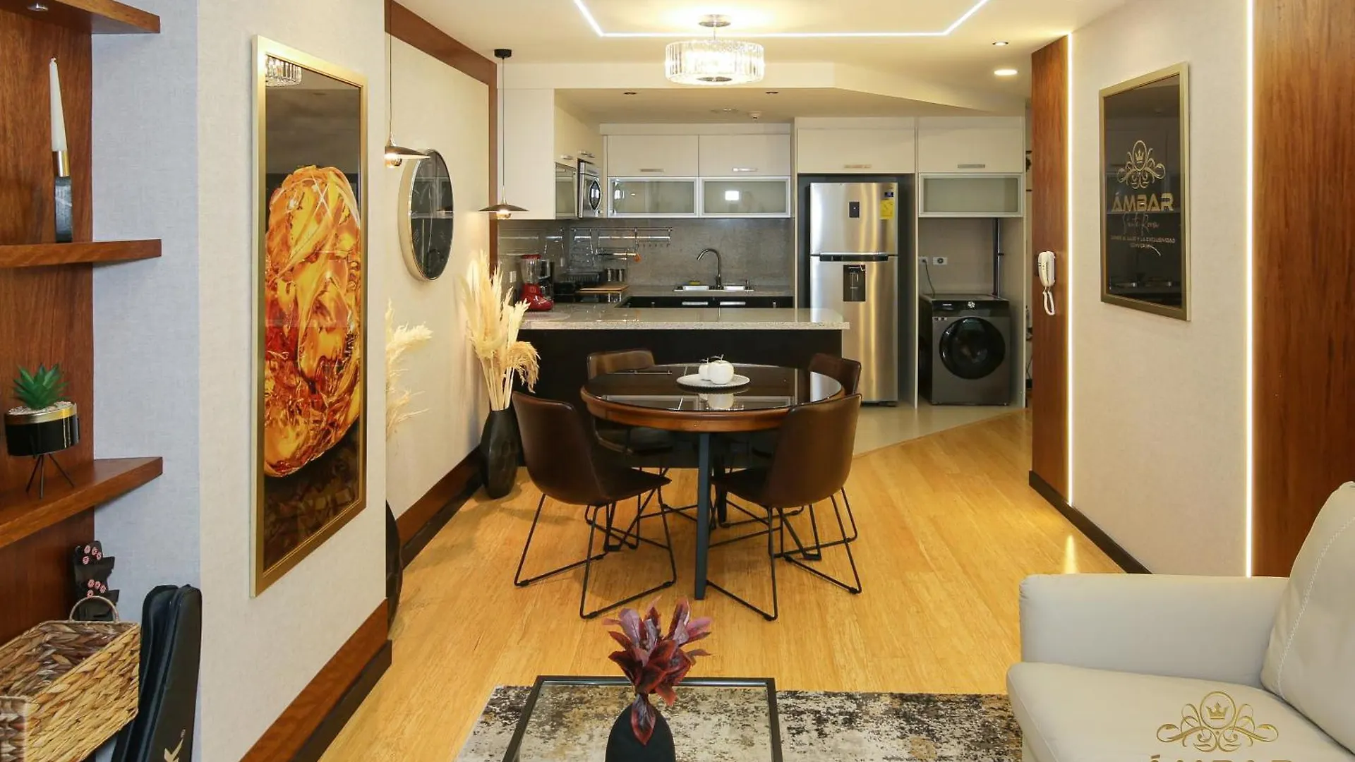 Ambar Suite Room / Lujo Y Confort Unicos Quito