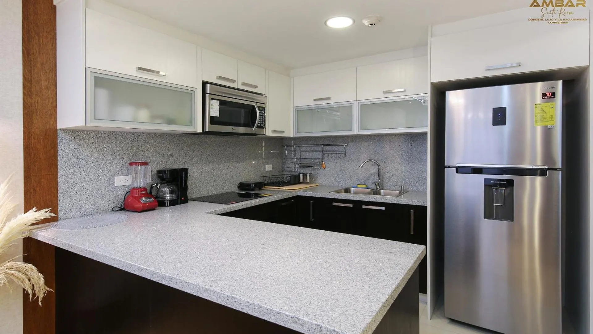 Ambar Suite Room / Lujo Y Confort Unicos 키토 0*,  에콰도르